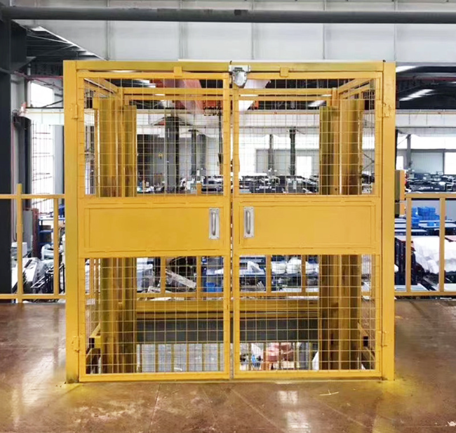 清远智能导轨式升降机亮相