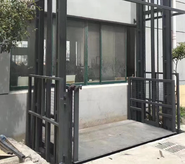 清远导轨式施工升降机助力民生工程提速增效