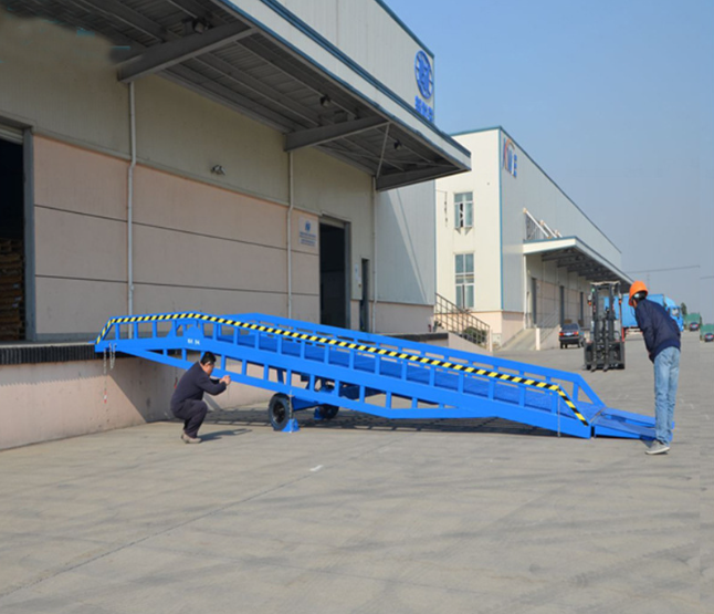 清远移动式登车桥应用